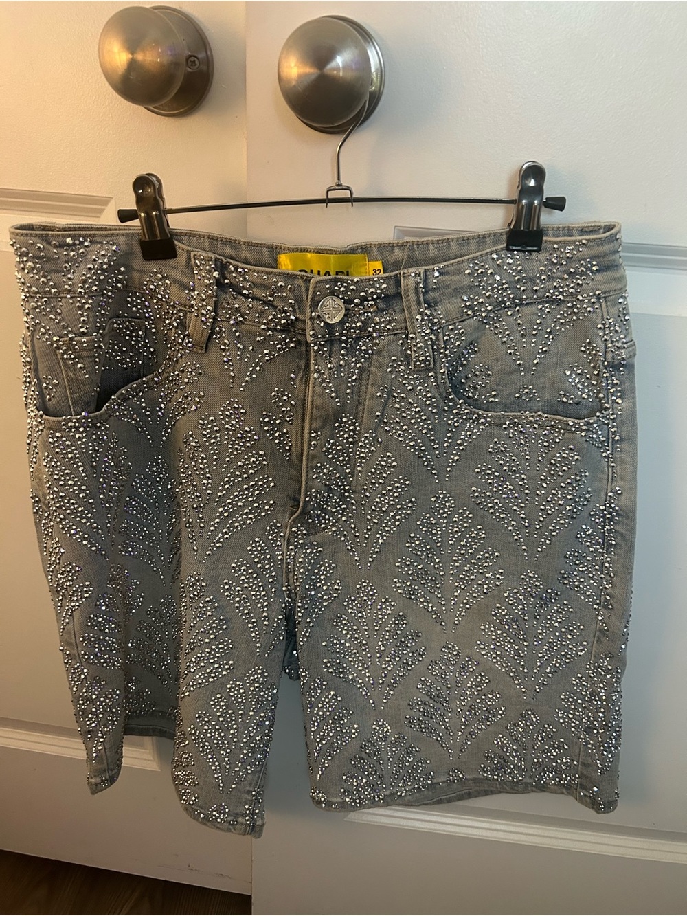 Men's Gray Rhinestone-Embellished Jean Shorts